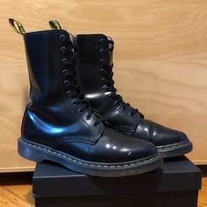 Dr Martens 7 Eye Pointed Toe Boots